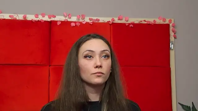 Snapshot of AliceMunro chatting on 02-24-25, 09:09 AliceMunro online show from 02-24-25, 09:09