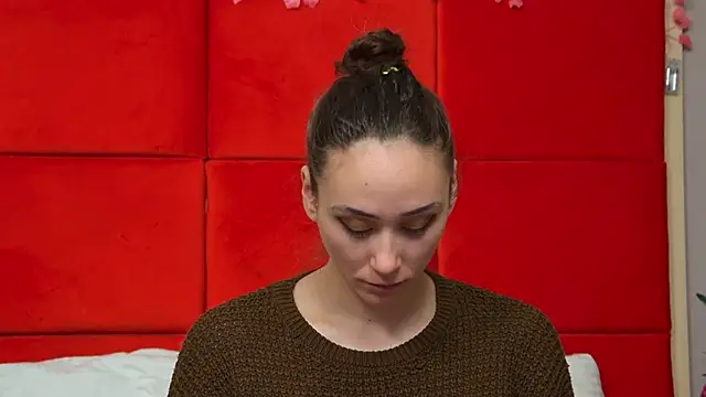 Snapshot of AliceMunro chatting on 03-04-25, 07:54 AliceMunro online show from 03-04-25, 07:54