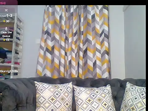 Petite 254 online show from 02-05-25, 12:42