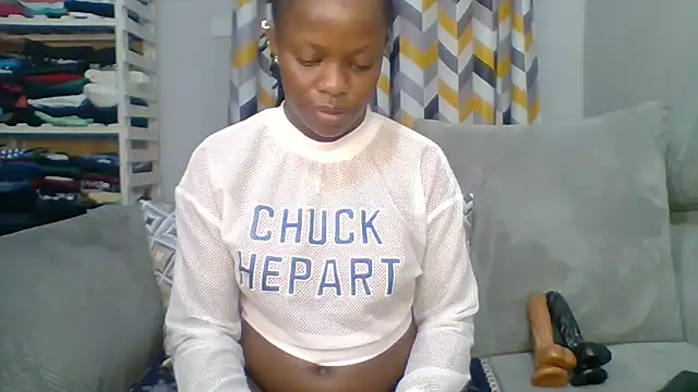 Petite 254 online show from 10-08-25, 10:51