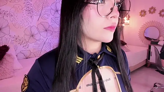 Snapshot of DanielaRuizz chatting on 01-18-25, 05:52 DanielaRuizz online show from 01-18-25, 05:52