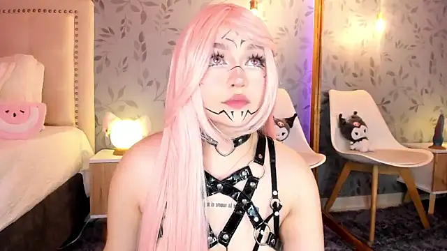 Snapshot of DanielaRuizz chatting on 02-23-25, 09:22 DanielaRuizz online show from 02-23-25, 09:22