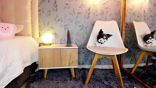 Snapshot of DanielaRuizz chatting on 03-02-25, 08:48 DanielaRuizz online show from 03-02-25, 08:48