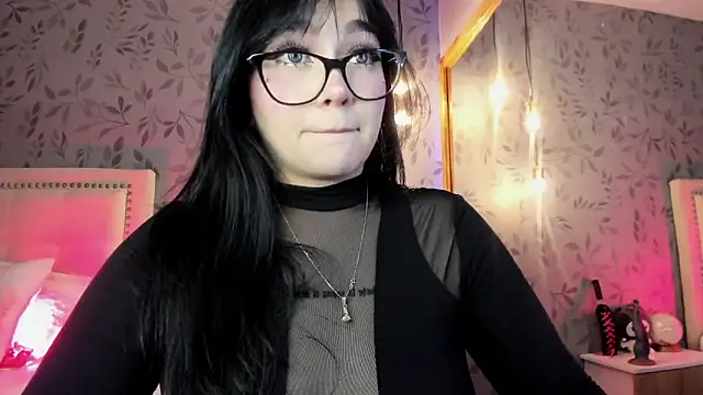 Snapshot of DanielaRuizz chatting on 03-20-25, 09:04 DanielaRuizz online show from 03-20-25, 09:04