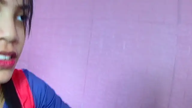 strawberrymia68 online show from 03-02-25, 07:12