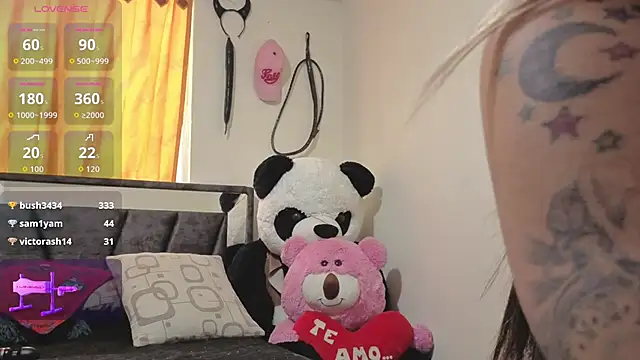 Hotsamantamature online show from 09-12-25, 09:26