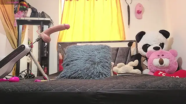 Hotsamantamature online show from 10-08-25, 08:39