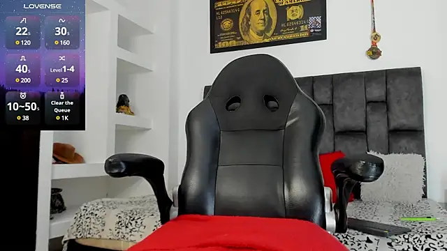 MattRodriguez9 online show from 02-10-25, 11:04