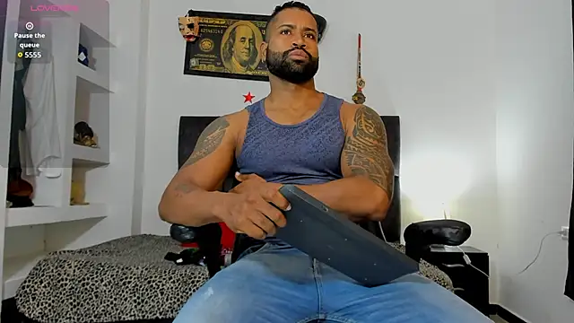 MattRodriguez9 online show from 11-30-25, 11:03