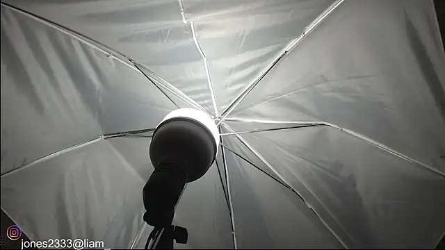 Jonesliam23 online show from 11-16-25, 06:57