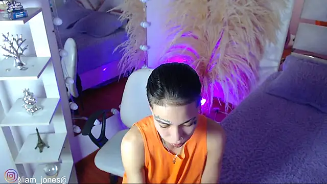 Jonesliam23 online show from 02-09-26, 07:18