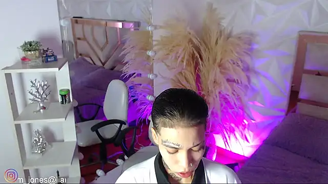 Jonesliam23 online show from 02-19-26, 07:21