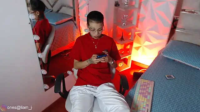 Jonesliam23 online show from 04-24-26, 08:11