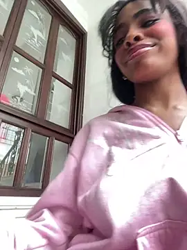 Snapshot of adaraSmiith chatting on 12-13-24, 06:49 adaraSmiith online show from 12-13-24, 06:49