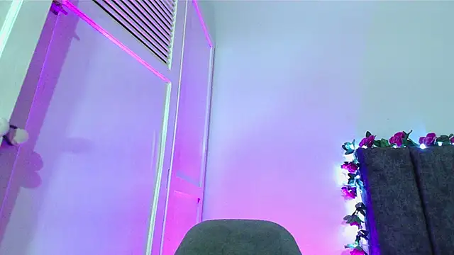 EmilyMeoww online show from 02-24-25, 10:36