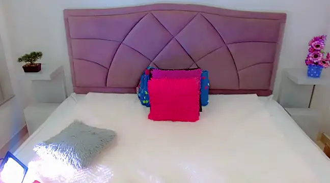 Snapshot of laura_sweett120 chatting on 01-16-25, 05:21 laura sweett120 online show from 01-16-25, 05:21