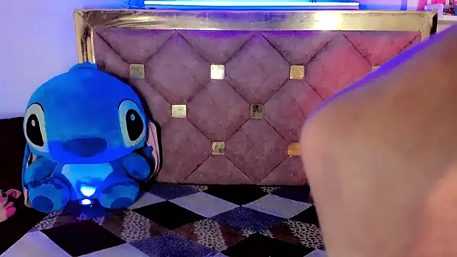 the-horus-girl online show from 12-14-24, 07:36