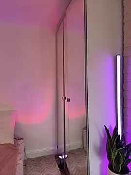 Vanesskaa online show from 04-12-26, 12:43