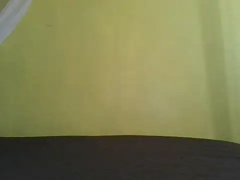 Snapshot of slim_girl02 chatting on 06-08-26, 07:20 slim girl02 online show from 06-08-26, 07:20