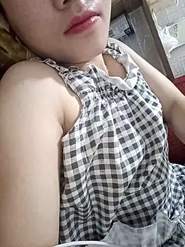  Attractivegirl33 online show from 09-27-25, 08:47