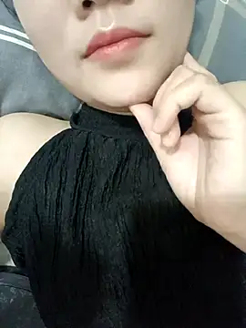  Attractivegirl33 online show from 10-02-25, 04:47