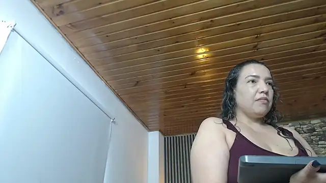 marie hss online show from 10-13-25, 06:52