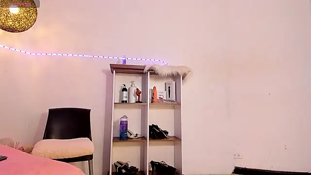 rose scottt online show from 01-21-25, 03:43