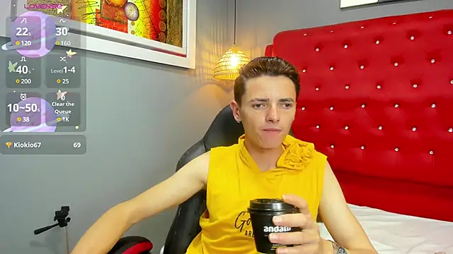 Snapshot of tossetrech chatting on 03-14-25, 11:53 tossetrech online show from 03-14-25, 11:53