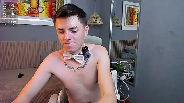 Snapshot of tossetrech chatting on 09-21-25, 03:19 tossetrech online show from 09-21-25, 03:19