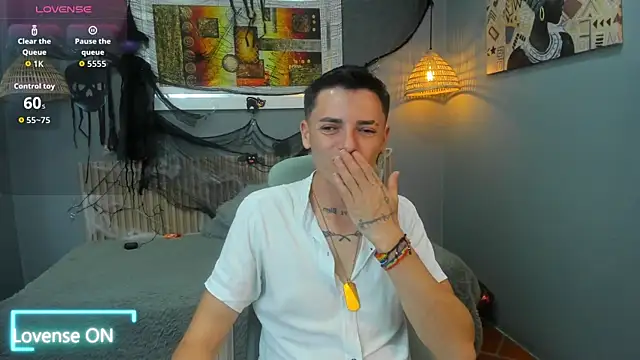 Snapshot of tossetrech chatting on 10-24-25, 03:14 tossetrech online show from 10-24-25, 03:14