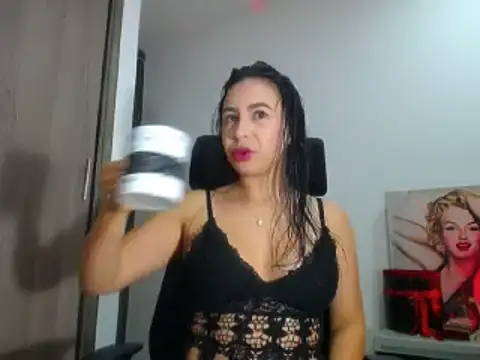 Snapshot of Shantalhotx69 chatting on 02-13-25, 11:28 Shantalhotx69 online show from 02-13-25, 11:28