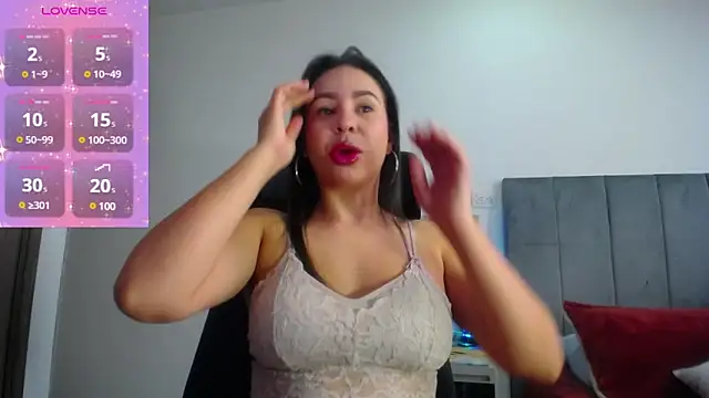 Snapshot of Shantalhotx69 chatting on 03-04-25, 12:44 Shantalhotx69 online show from 03-04-25, 12:44