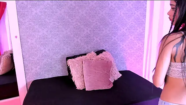 CatrinaRossi online show from 12-20-24, 08:01