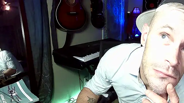 FrankieKentucky online show from 11-21-25, 12:26