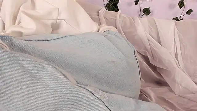 Snapshot of Natasha_Nasty2 chatting on 01-04-25, 09:32 Natasha Nasty2 online show from 01-04-25, 09:32