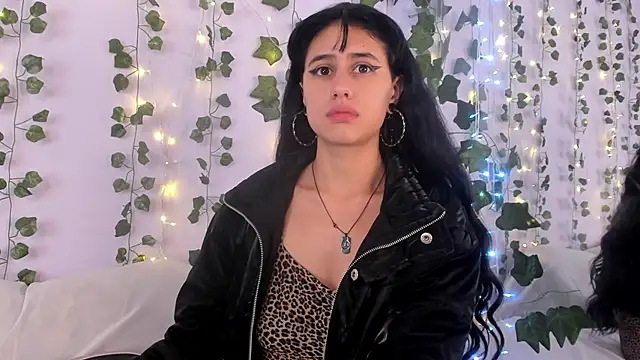 Snapshot of Natasha_Nasty2 chatting on 01-05-25, 08:32 Natasha Nasty2 online show from 01-05-25, 08:32