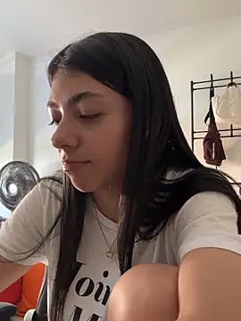 Liissa cute  online show from 12-15-25, 07:18