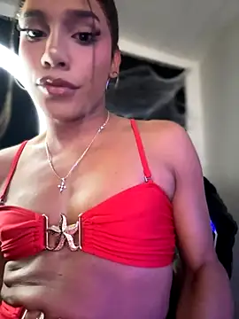 Snapshot of Emaa- chatting on 10-09-25, 06:28 Emaa- online show from 10-09-25, 06:28