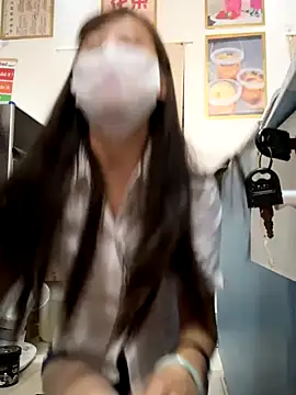 Snapshot of andii-1 chatting on 10-17-25, 01:53 andii-1 online show from 10-17-25, 01:53