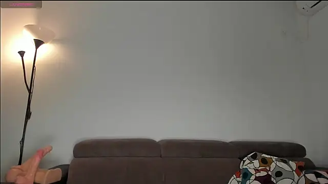 justchloex online show from 03-08-25, 10:45