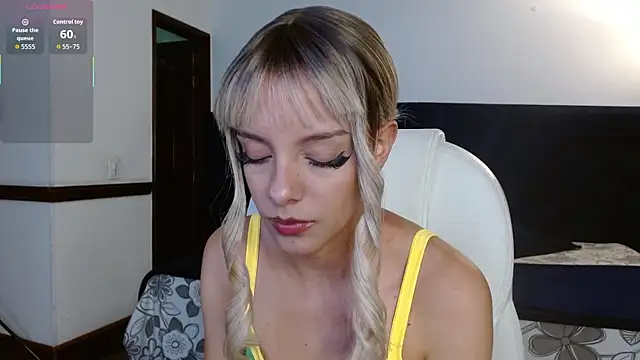 peyton golden1 online show from 01-17-26, 03:44