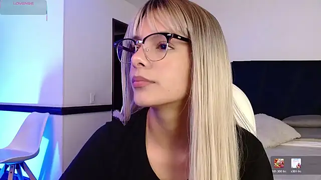 peyton golden1 online show from 03-19-26, 03:32