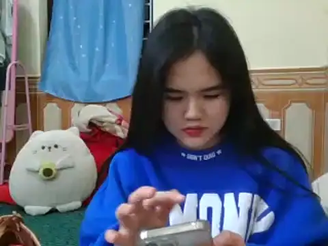 Snapshot of Yin-girl chatting on 01-09-25, 11:36 Yin-girl online show from 01-09-25, 11:36