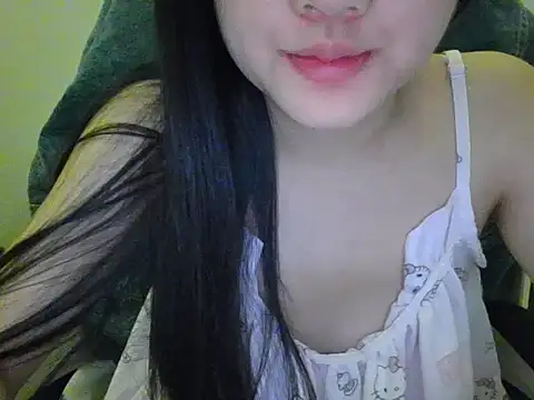 Snapshot of Yin-girl chatting on 09-20-25, 08:10 Yin-girl online show from 09-20-25, 08:10