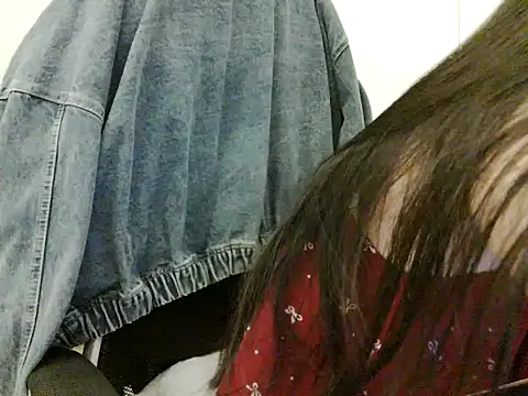 Snapshot of Yin-girl chatting on 10-23-25, 07:01 Yin-girl online show from 10-23-25, 07:01