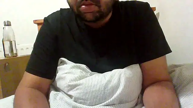 Snapshot of whoreboi98 chatting on 04-11-26, 09:41 whoreboi98 online show from 04-11-26, 09:41