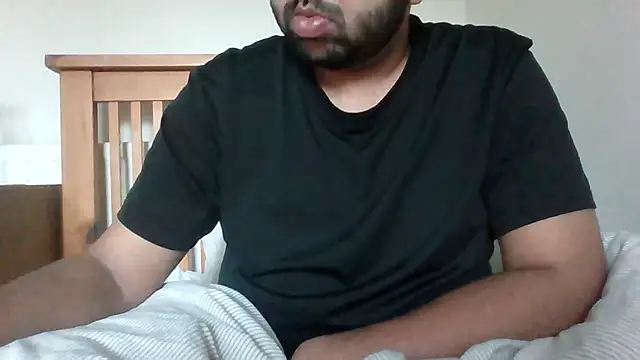 Snapshot of whoreboi98 chatting on 04-12-26, 06:46 whoreboi98 online show from 04-12-26, 06:46