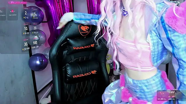 LilithLin online show from 01-23-25, 10:01