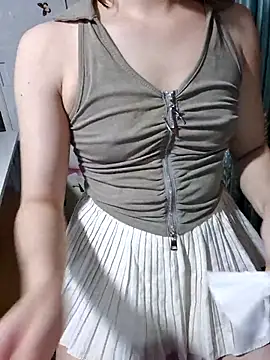 Snapshot of Wettpussyxx chatting on 09-29-25, 04:39 Wettpussyxx online show from 09-29-25, 04:39