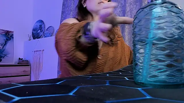 Snapshot of KeytSilvas chatting on 02-05-25, 08:32 KeytSilvas online show from 02-05-25, 08:32